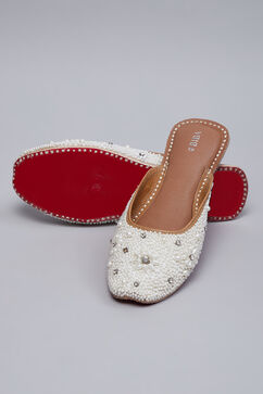 White Pearl Embellished Mules image number 4