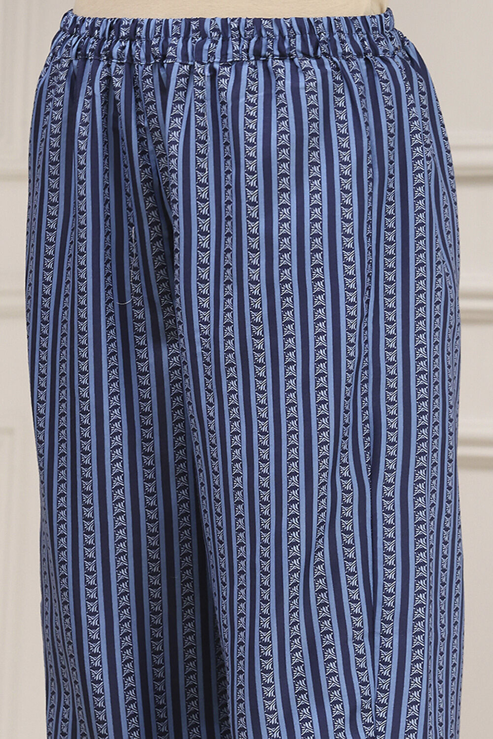 Indigo Cotton Modal Digital Print Unstitched Suit Set image number 3