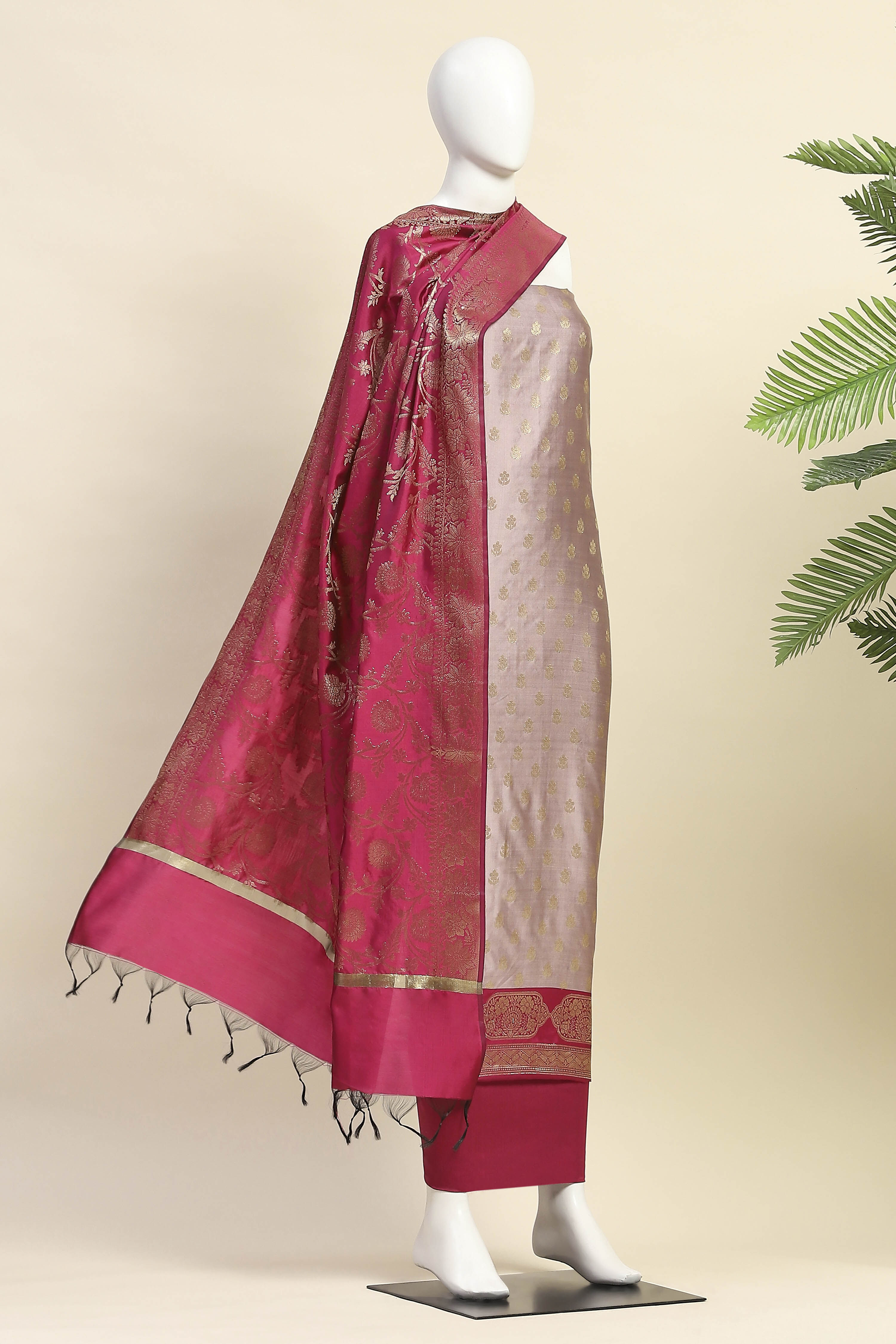 Pink Silk Unstitched Suit Set image number 4