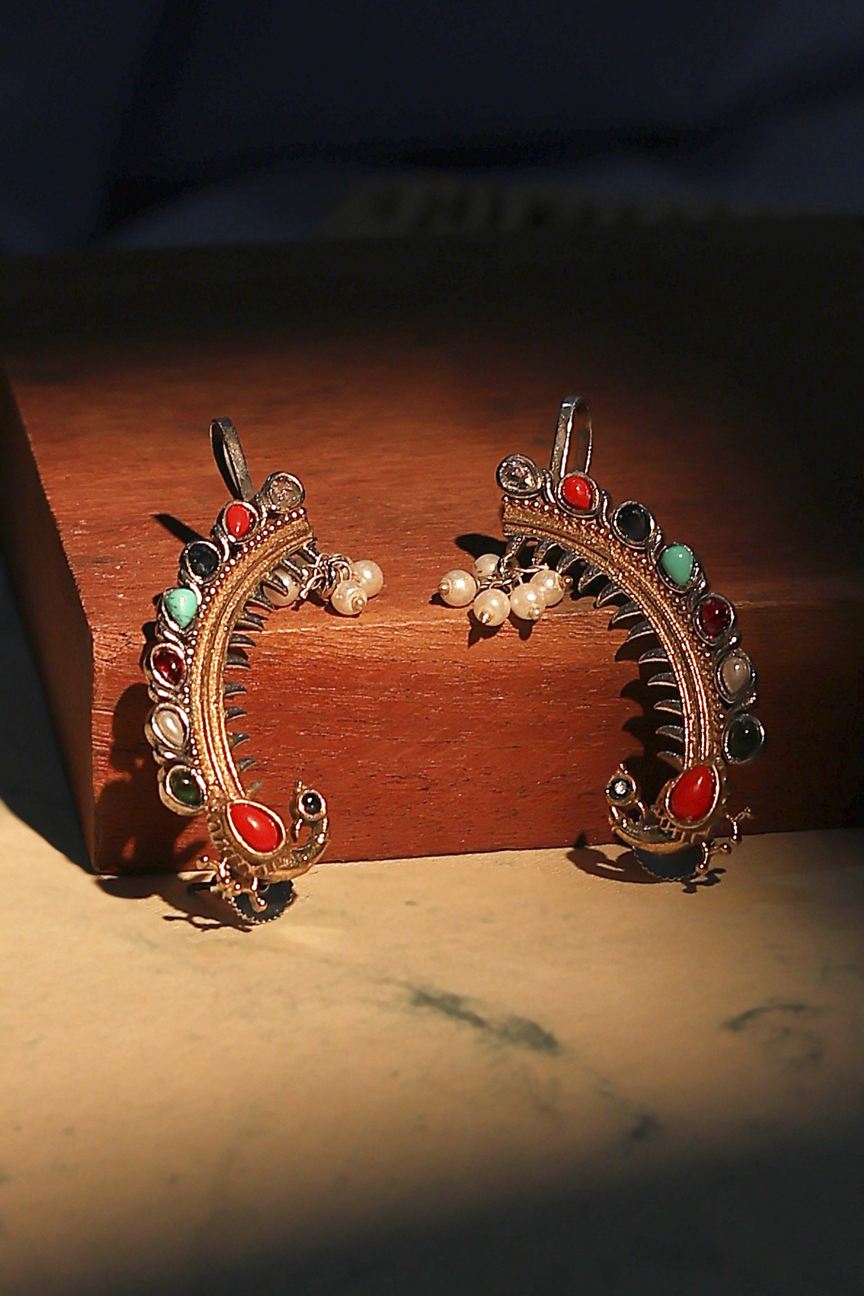 Multicolour Brass Studded Earcuff image number 0