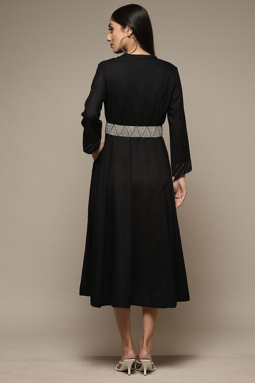 Black Rayon Straight Dress image number 2