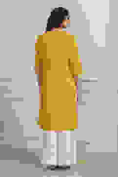 Yellow Cotton Solid Straight Kurta image number 3
