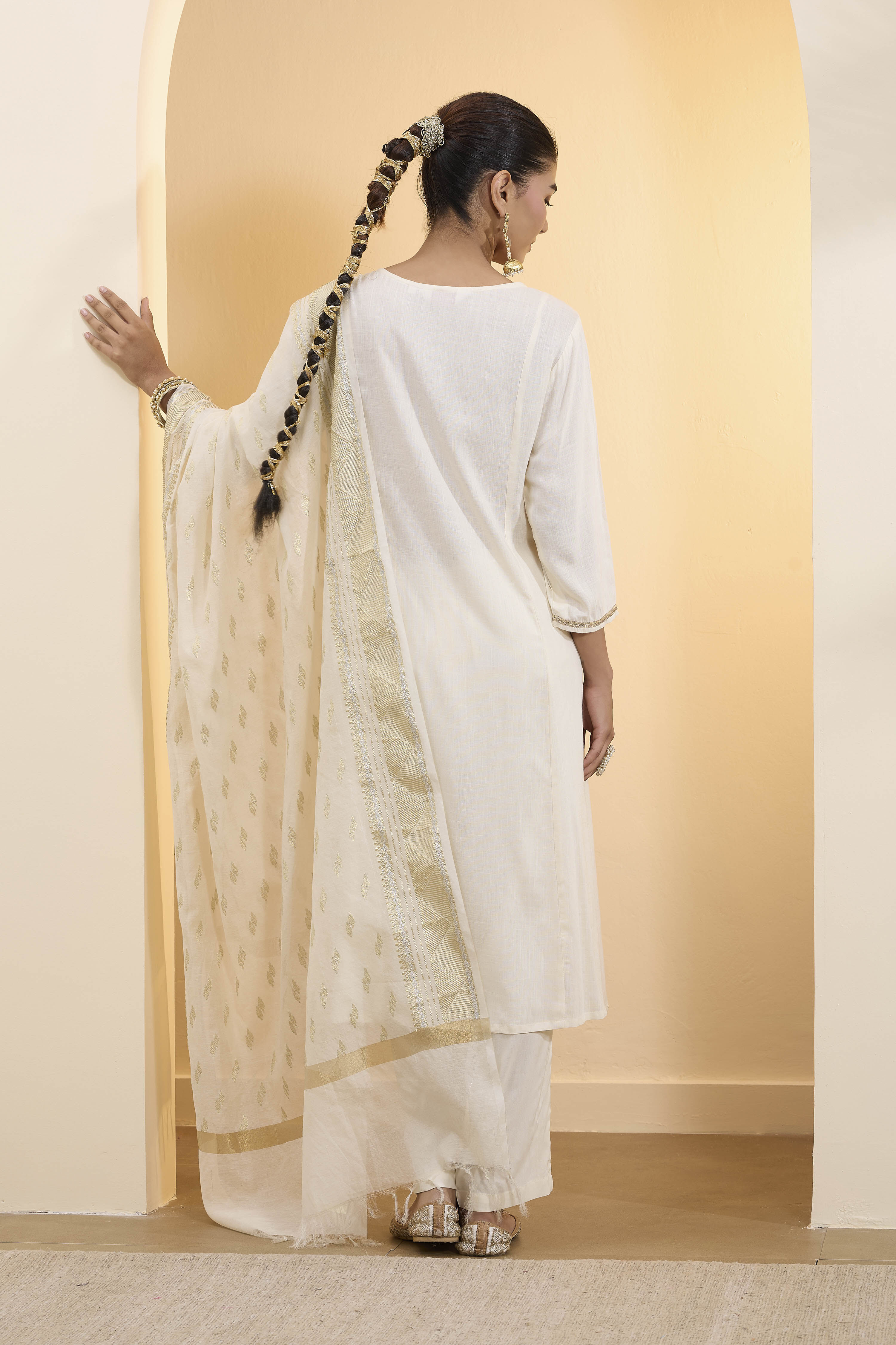 Off-White Poly Bandhani Printed Dupatta image number 2
