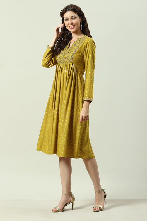 Green Rayon Flared Printed Kurta Dress image number 2