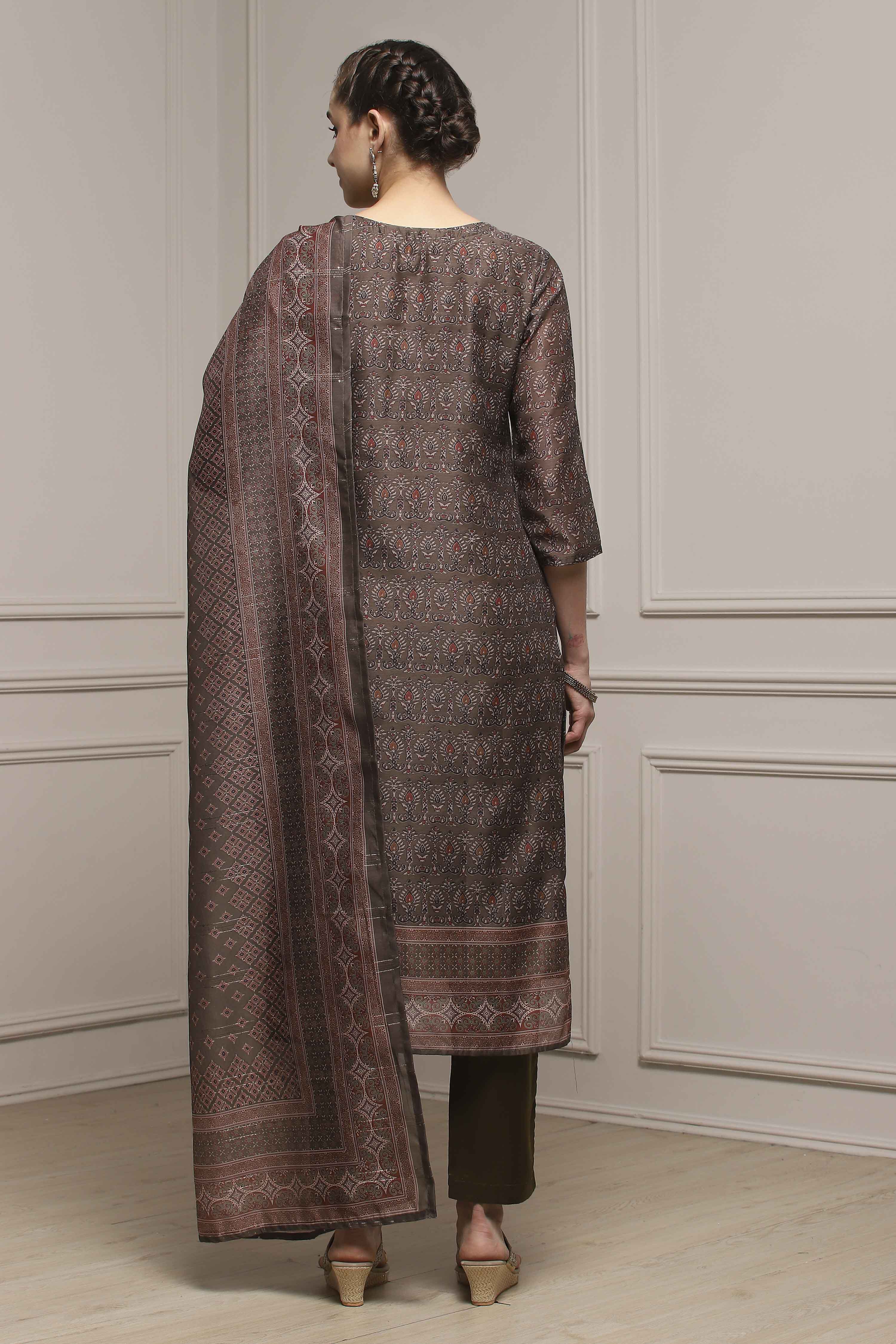 Green Chanderi Blend Printed Embroidered Unstitched Suit Set image number 5