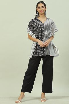 Black & White Cotton Printed Kaftan Nightwear image number 0