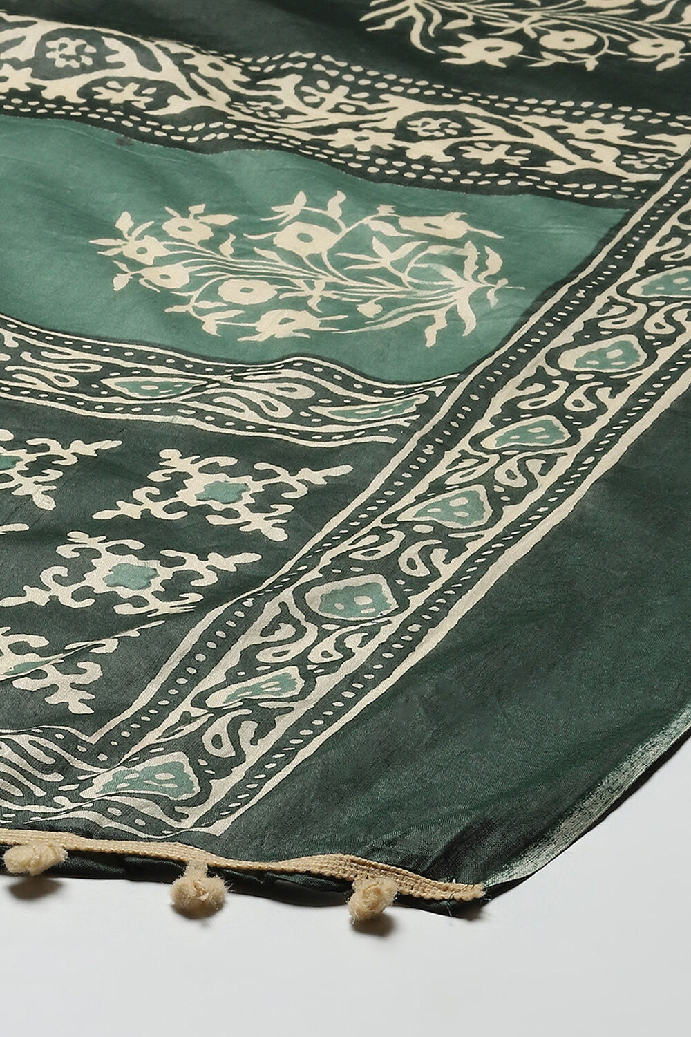 Green Cotton Screen Printed Unstitched Suit Set image number 4