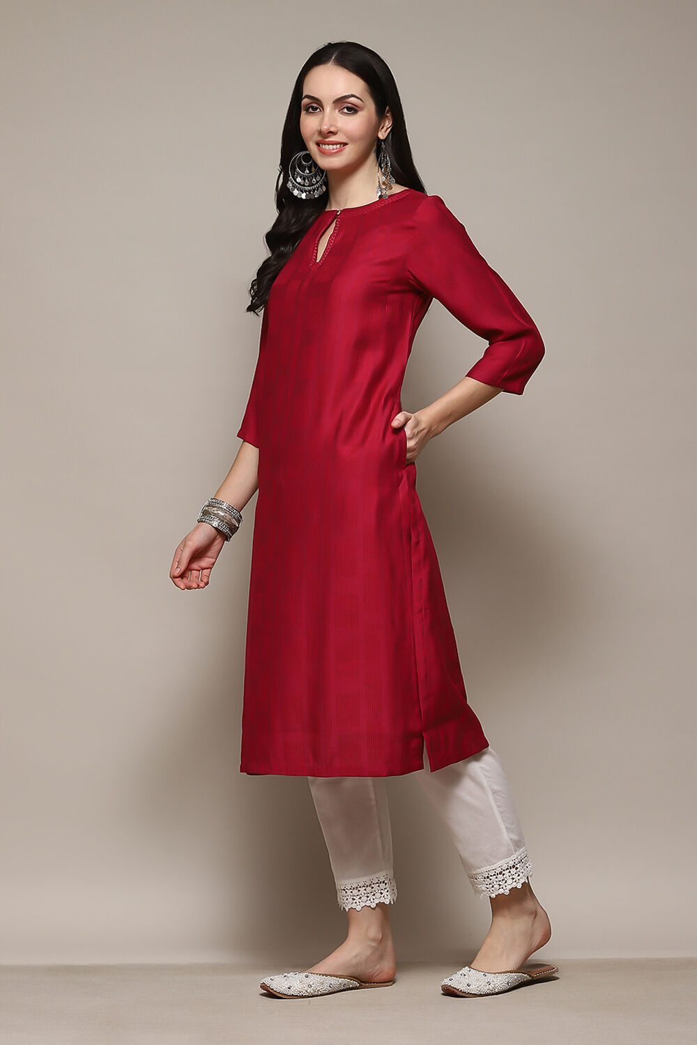 Berry Poly Viscose Straight Yarndyed Kurta image number 2