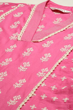 Pink Cotton Straight Embroidered Kurta image number 1