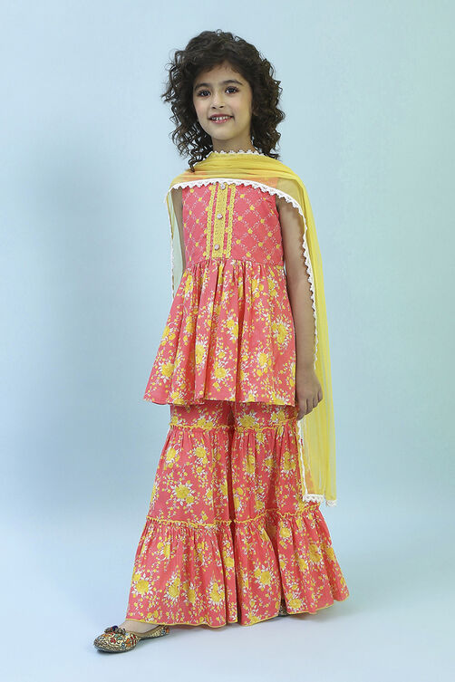 Pink Cotton Gathered Suit Set image number 3