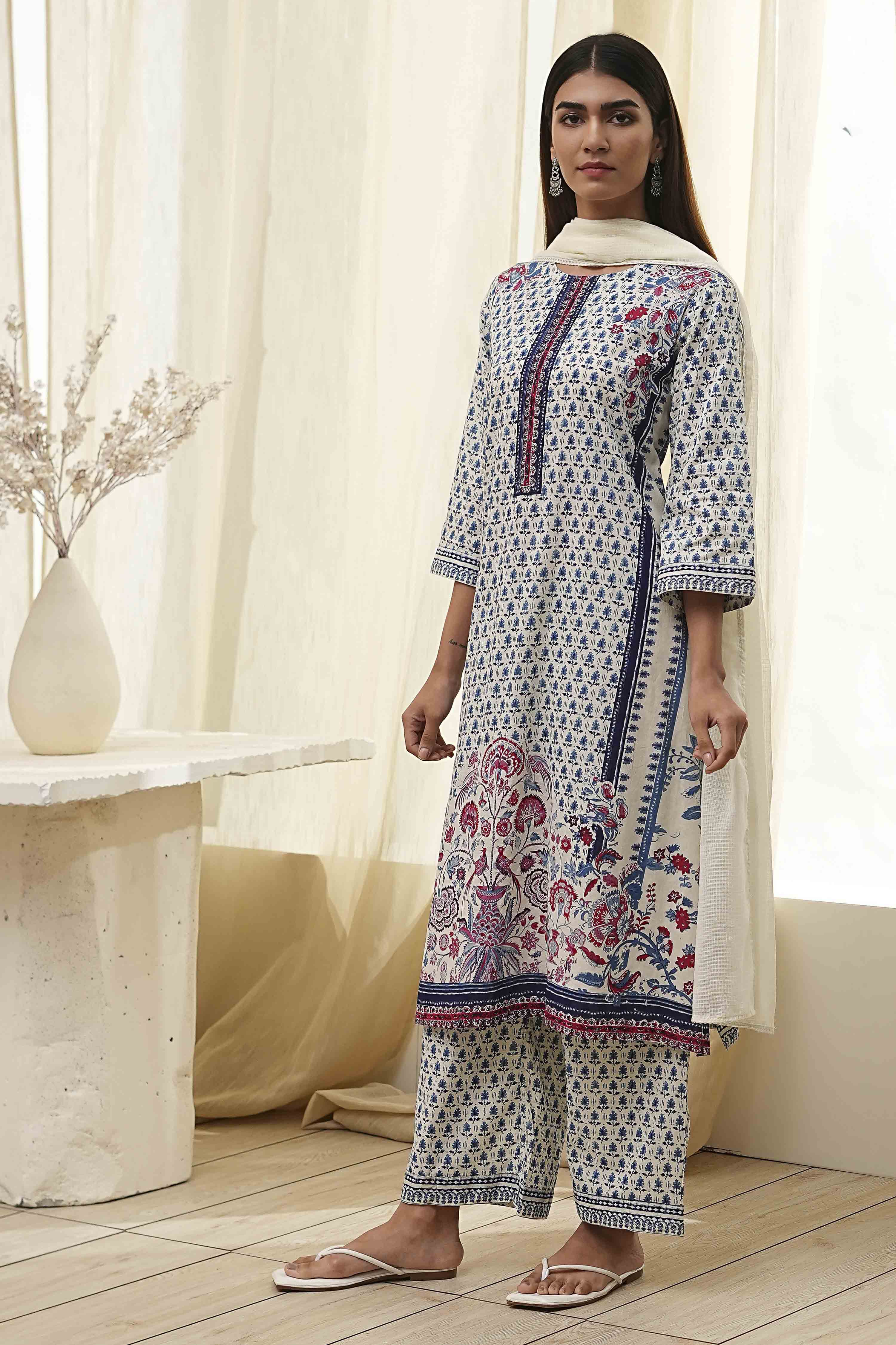 Off-White Cotton Printed Straight Suit Set image number 3