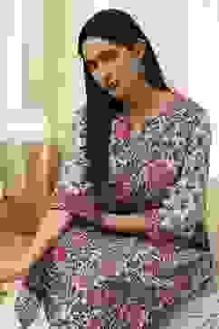 Blue and Pink Cotton Printed Straight Kurta Set image number 7