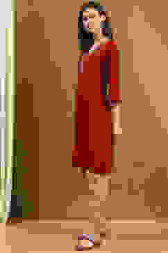 Deep Red Solid Gathered Straight Kurta image number 2