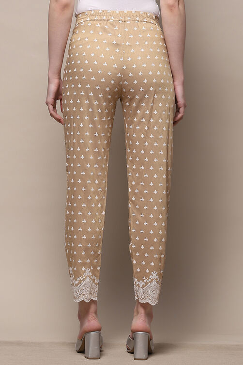 White Viscose Printed Narrow Pants image number 4