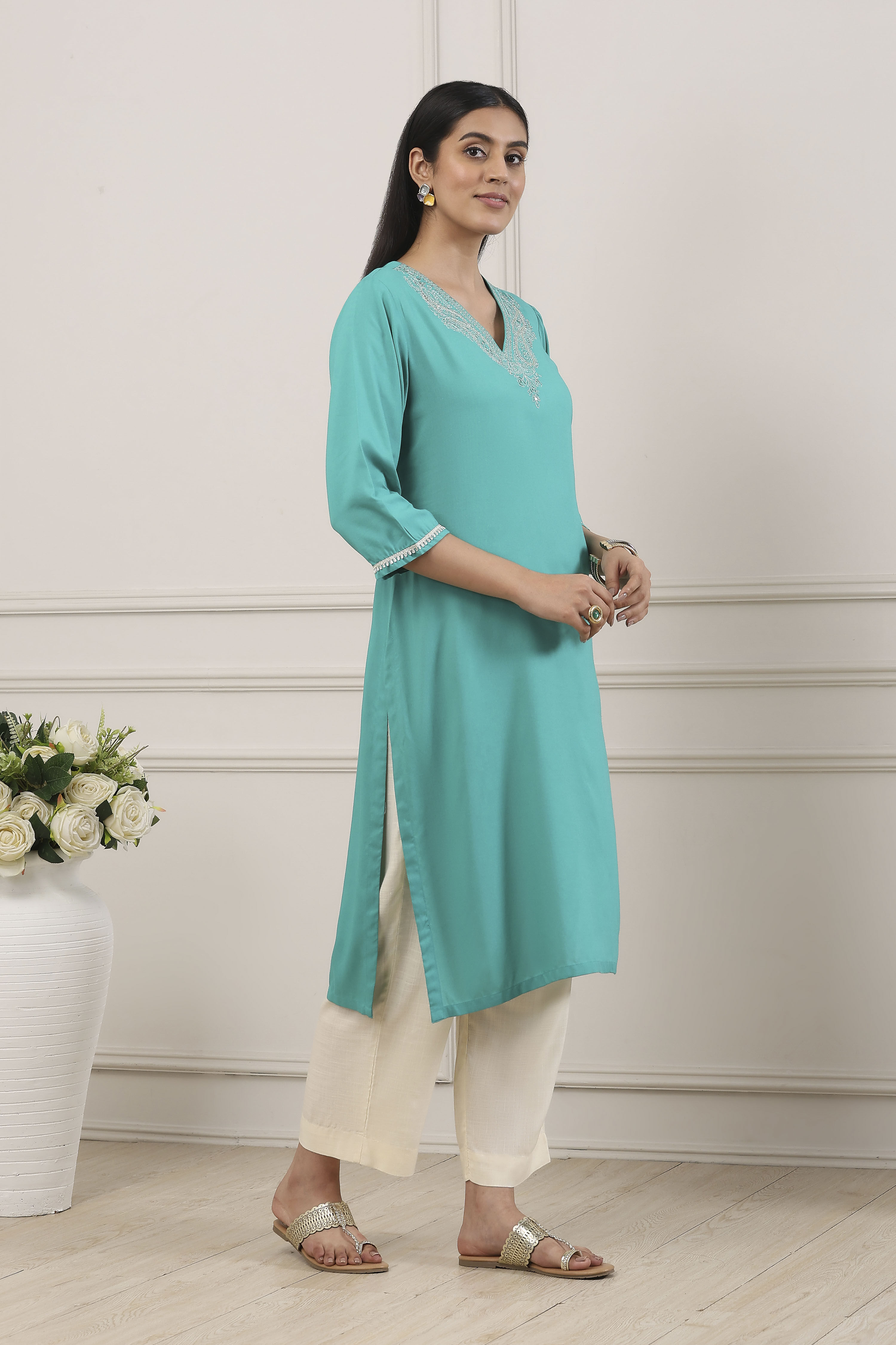 Turq Viscose Rayon Straight Kurta image number 4