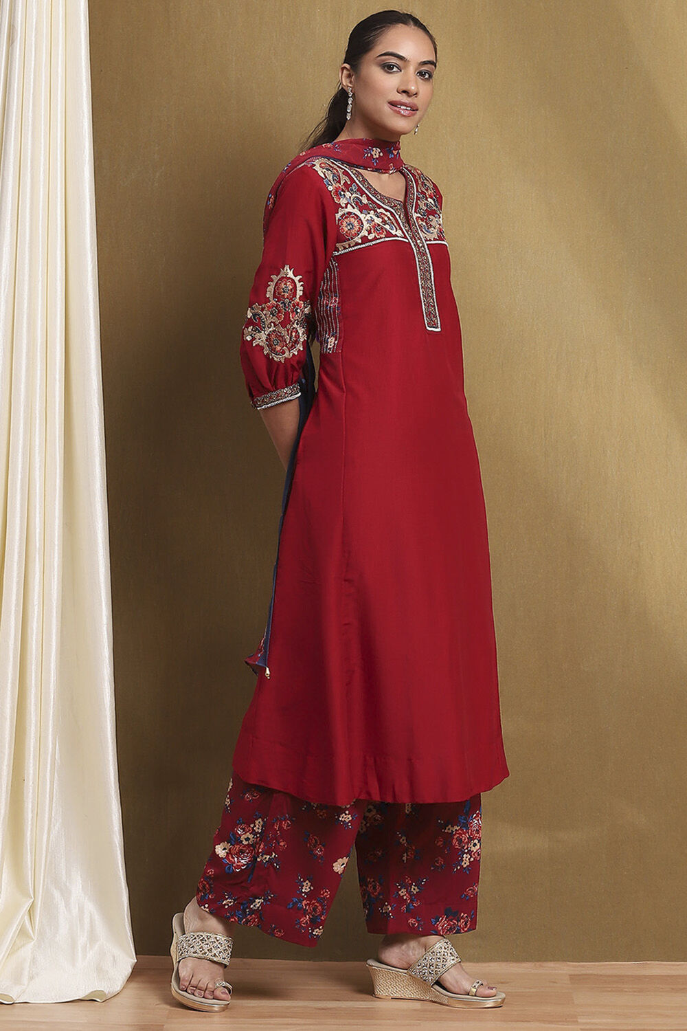Red Silk Embroidered A-Line Suit Set image number 5