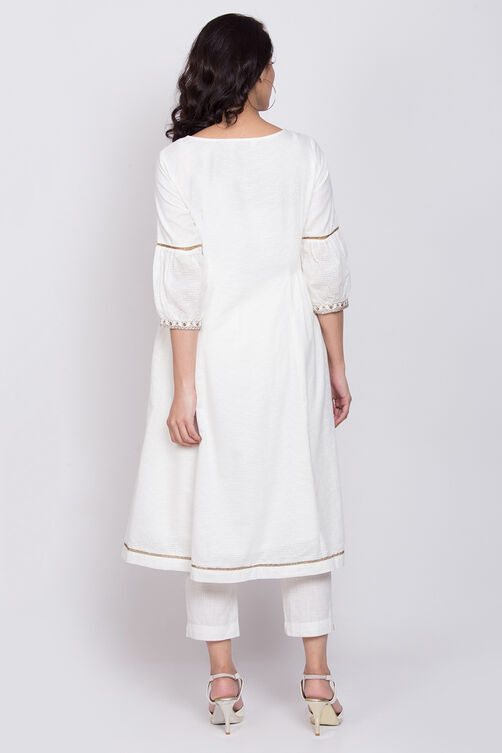Off White Cotton A-Line Kurta image number 4
