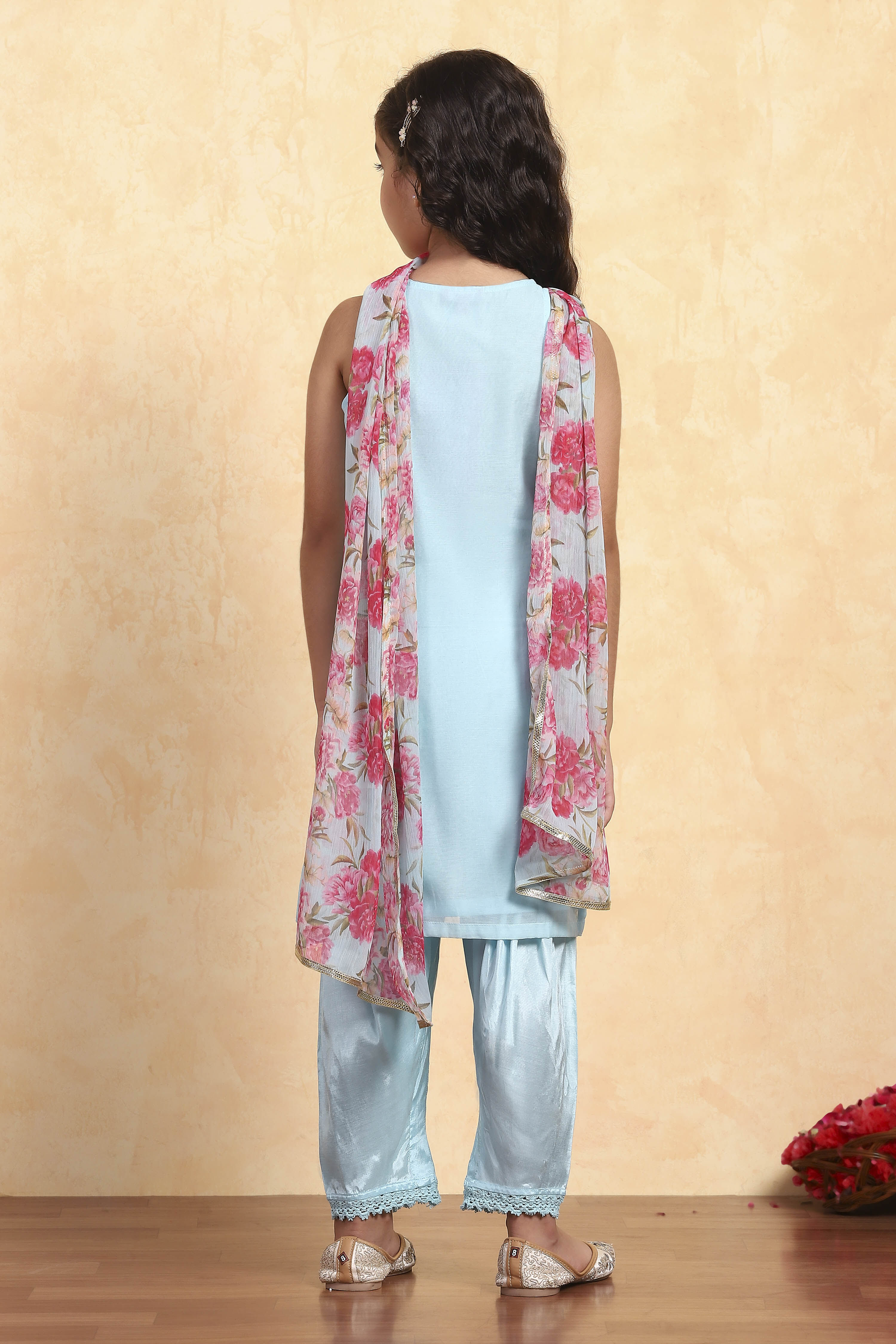 Dark Pink Polyester Straight Solid Suit Set image number 4