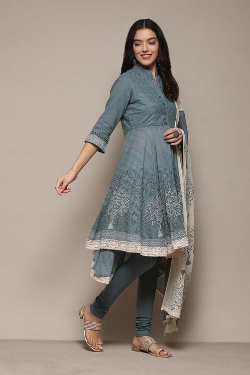 Turquoise Cotton Anarkali Solid Kurta Churidar Suit Set image number 6