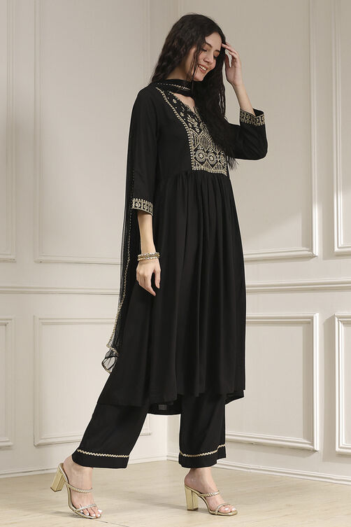 Black Dyed Gathered Suit Set image number 5