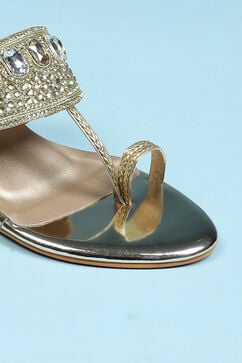 Gold Embellished Toe Ring Sandals image number 1