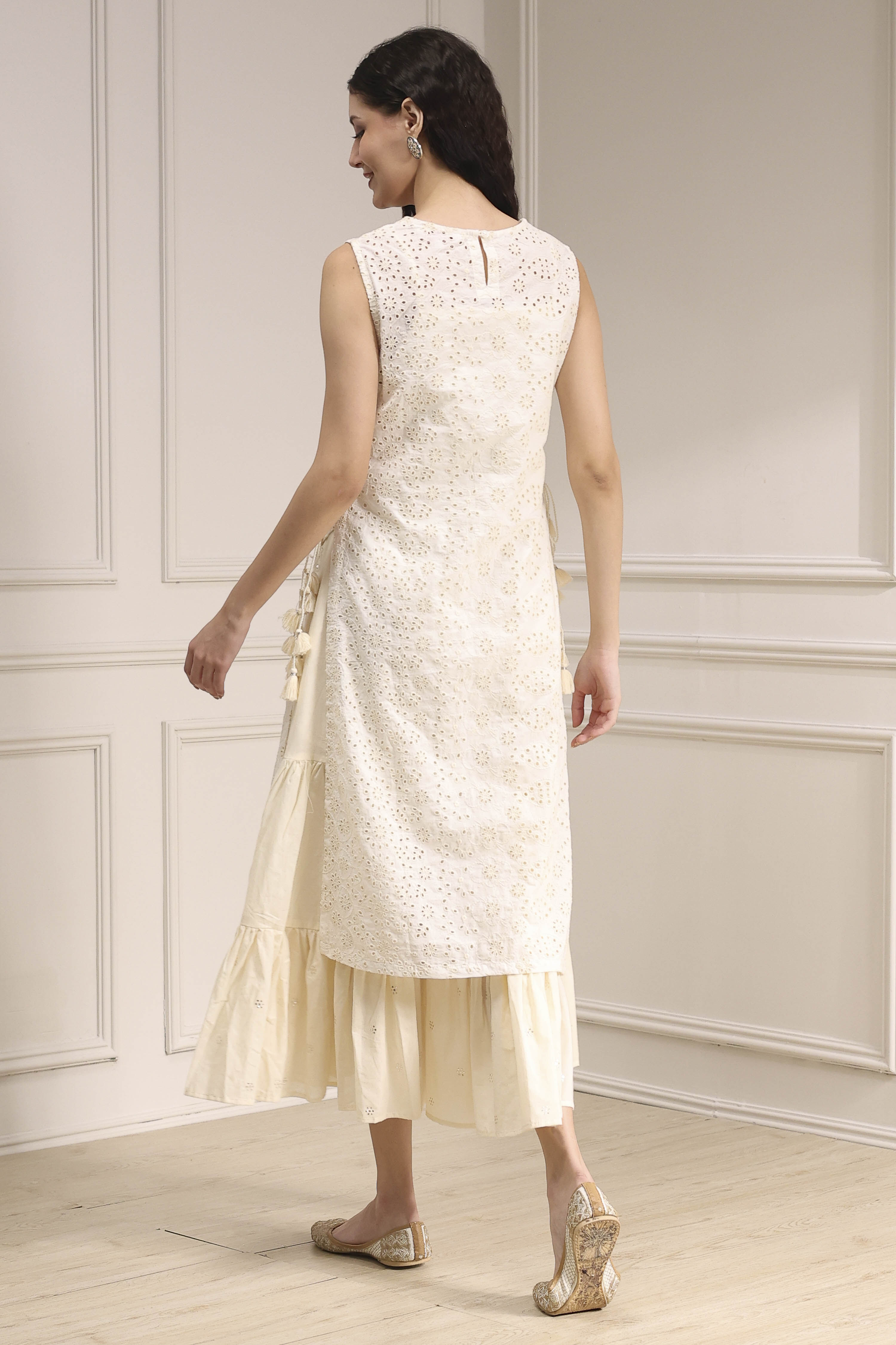 Off White Cotton Layered Suit Set image number 3