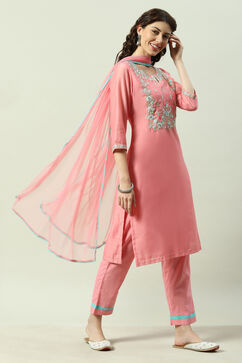 Blush Peach Yarndyed A-Line Kurta Regular Pant Suit Set image number 6