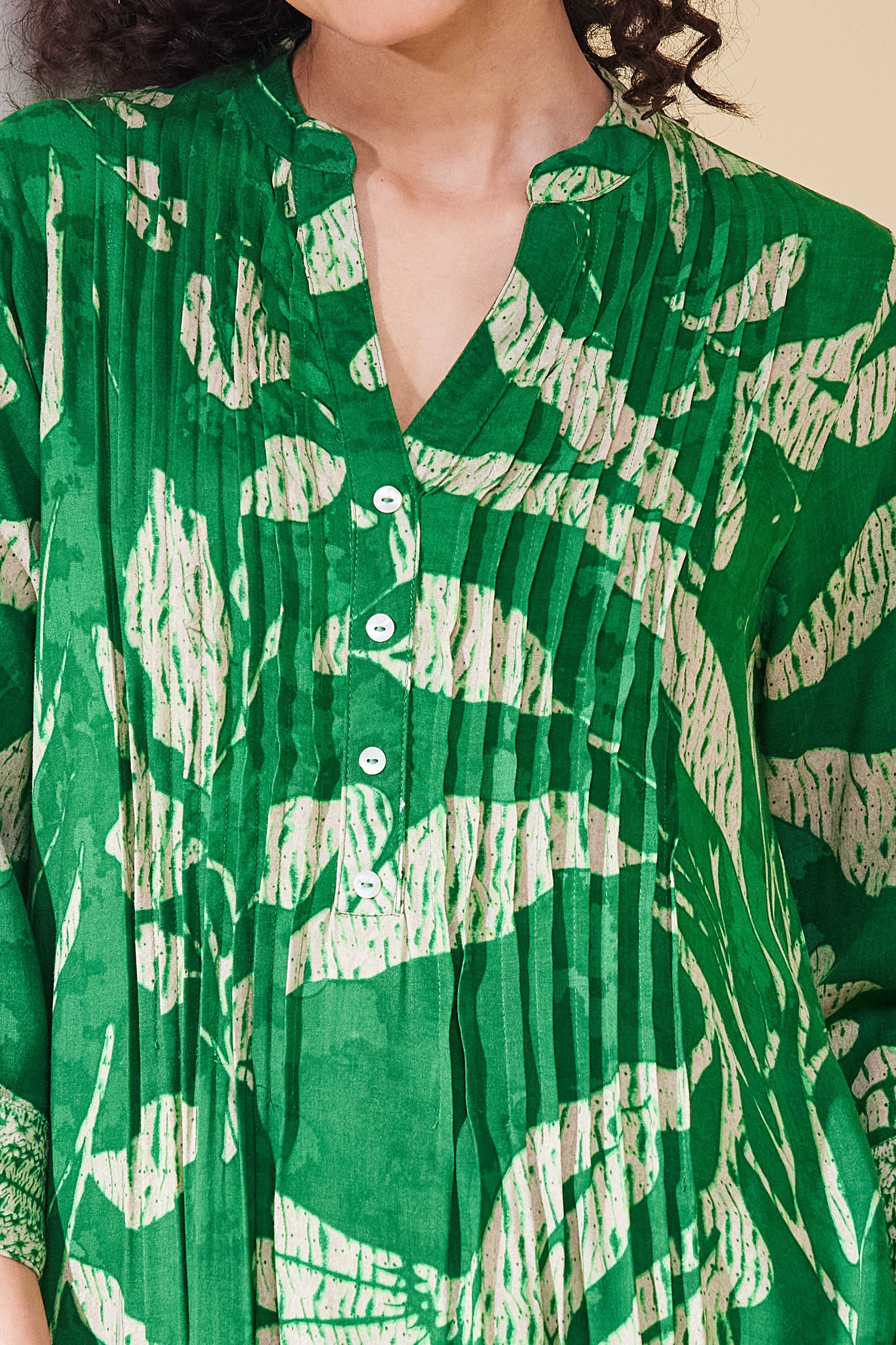 Green Viscose Rayon A Line Dress image number 1