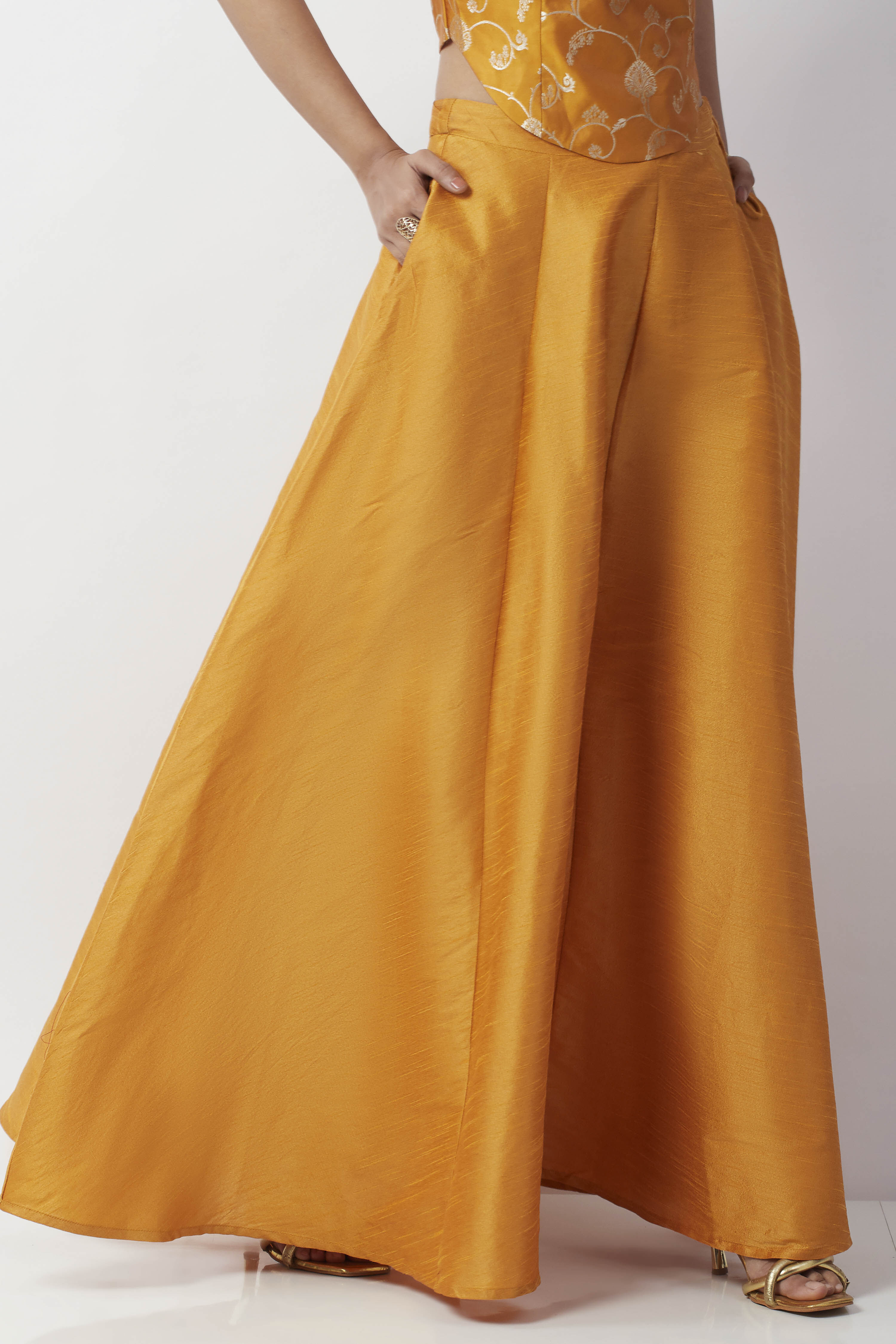 Mustard Poly Dupion Solid Flared Maxi Skirt image number 4