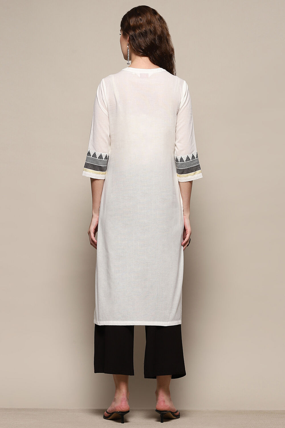White Chanderi Straight Kurta image number 3