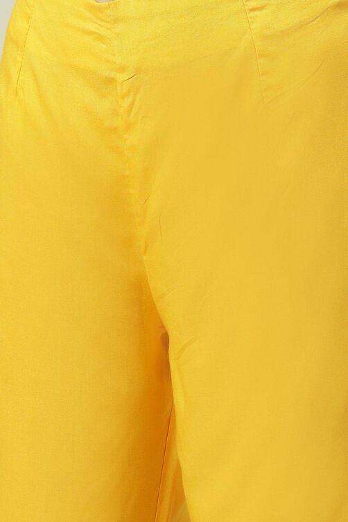 Yellow Printed Viscose A-Line Kurta Slim Pant Suit Set image number 2