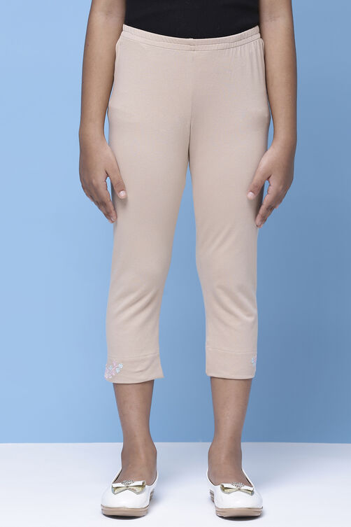 Black Cotton Lycra Capris image number 2
