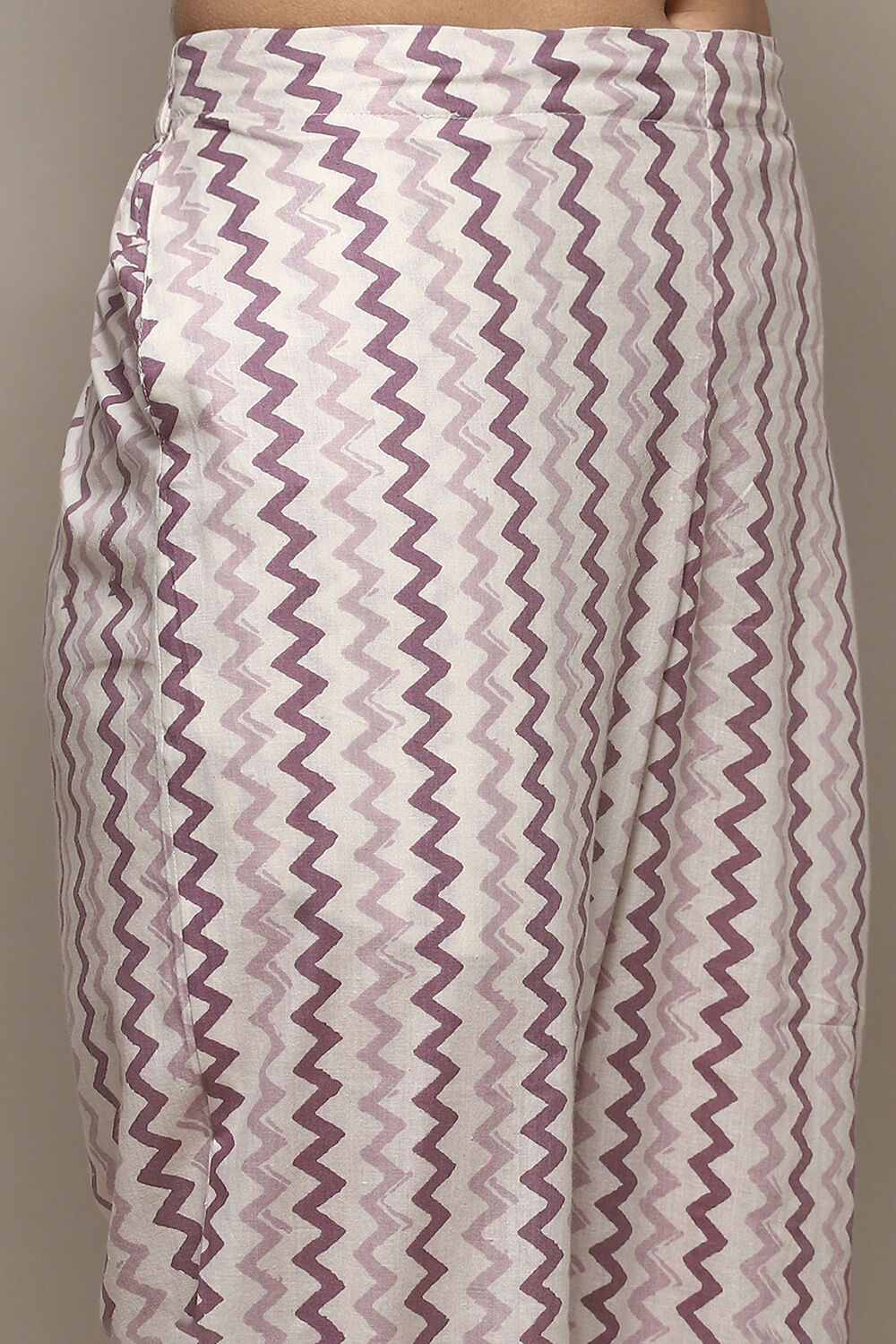 Blue Cotton Unstitched Suit Set image number 3