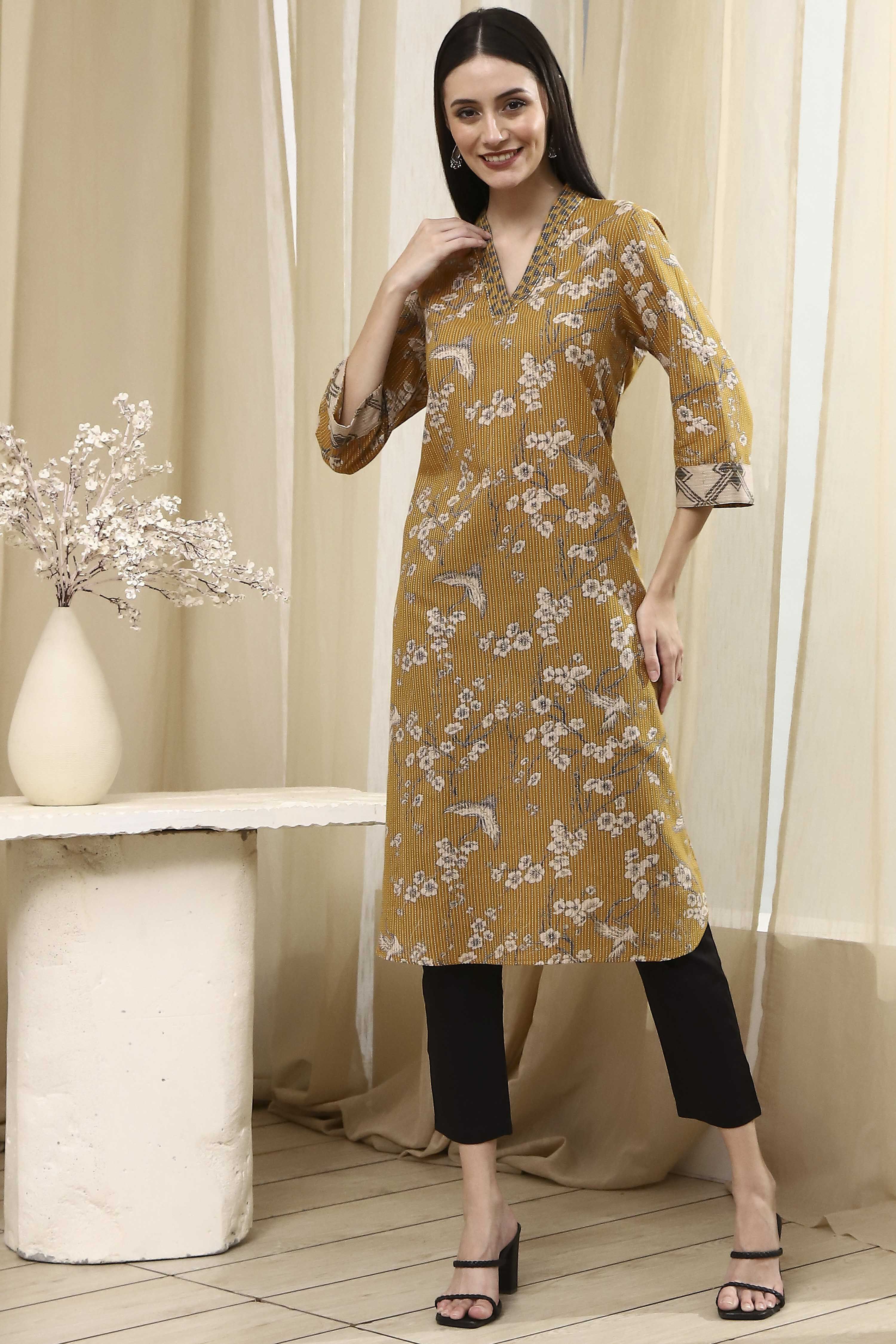 Mustard Yellow Cotton Printed Straight Kurta image number 2