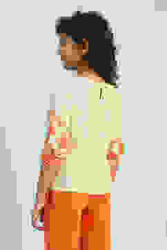 Off-White Floral Printed Top image number 3