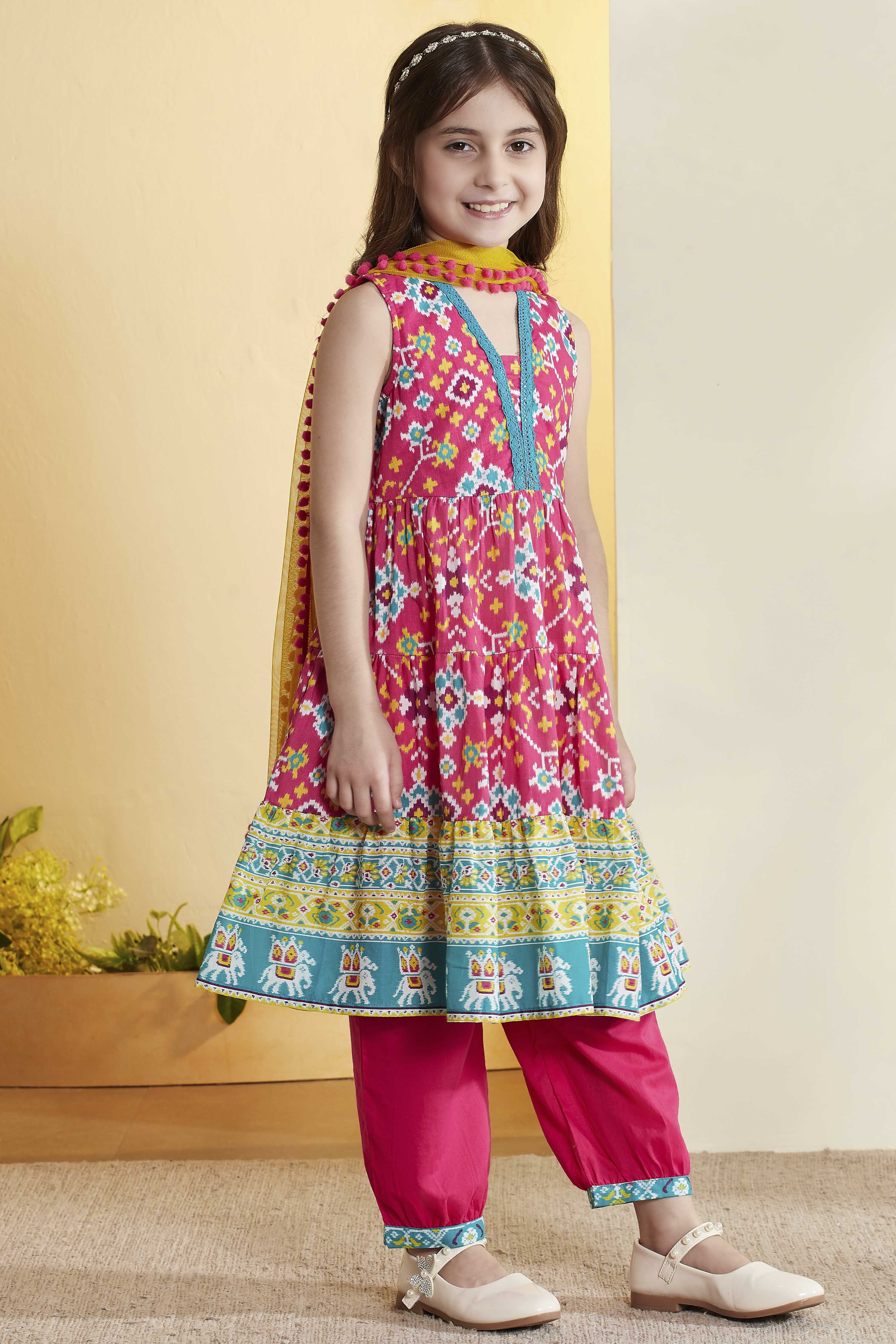 Pink Printed Tiered Cotton Kurta Set image number 4