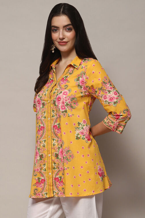 Yellow Cotton Straight Kurta image number 2