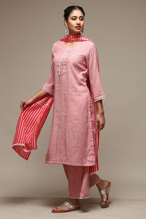 Magenta Cotton Blend Straight Kurta Palazzo Suit Set image number 5