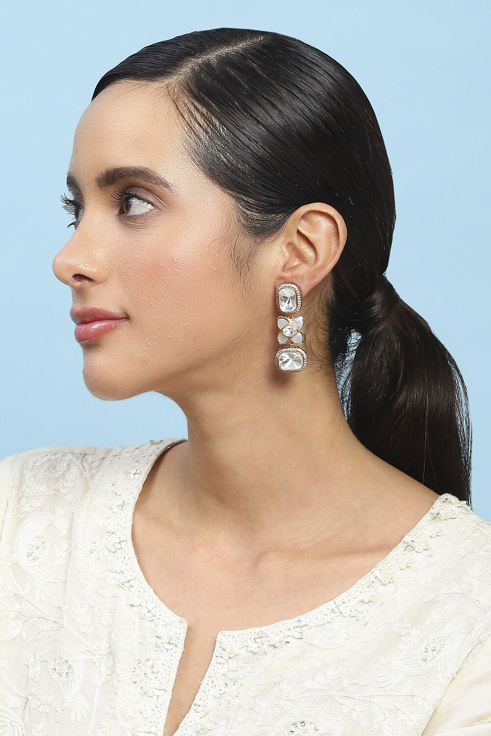 White Brass Drop & Danglers image number 3