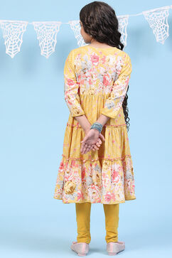 Yellow Rayon Flared Printed Kurta Set image number 4