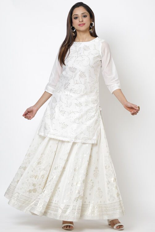 Off White Art Silk Skirt image number 4