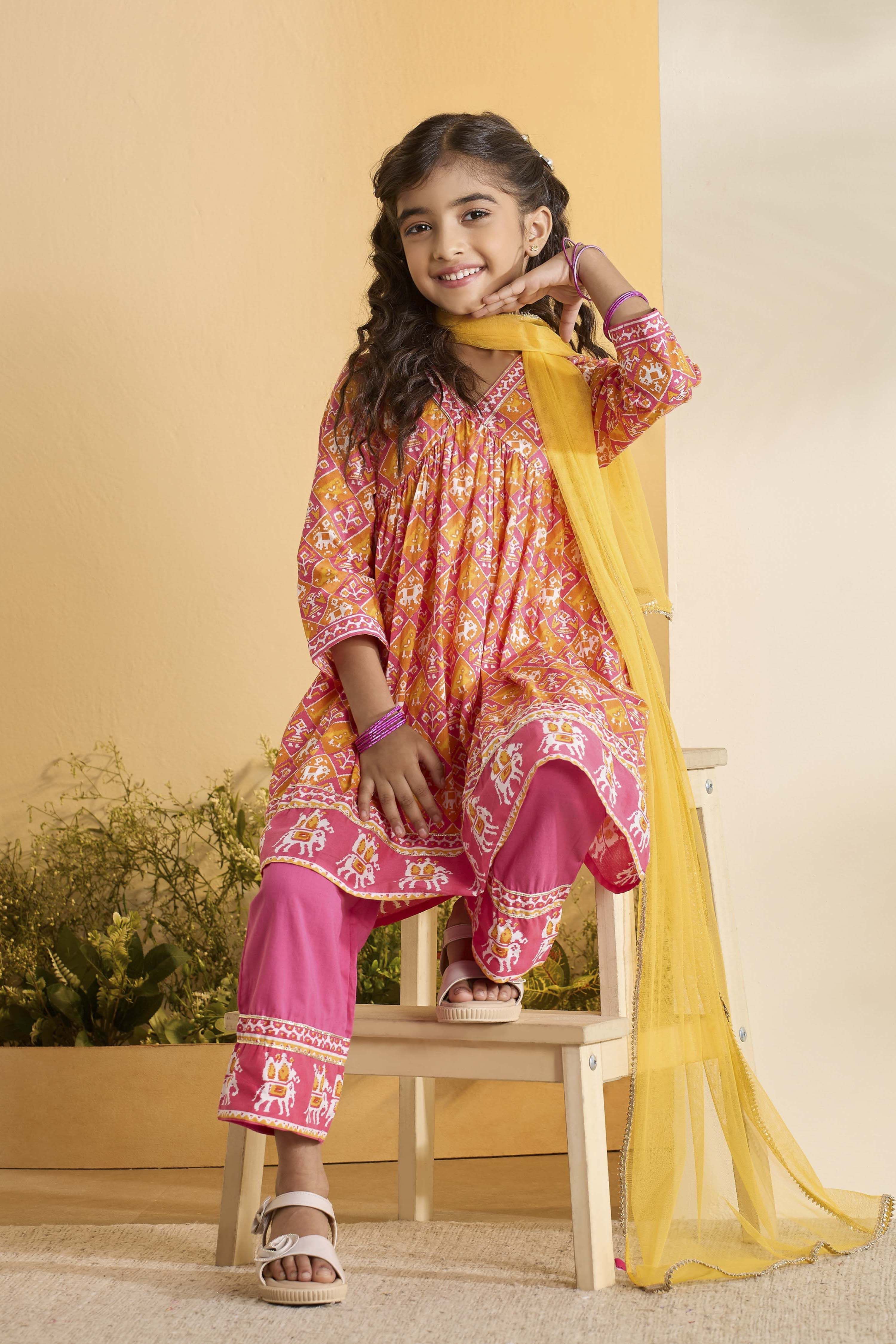Pink Cotton Floral Anarkali Kurta Set image number 0
