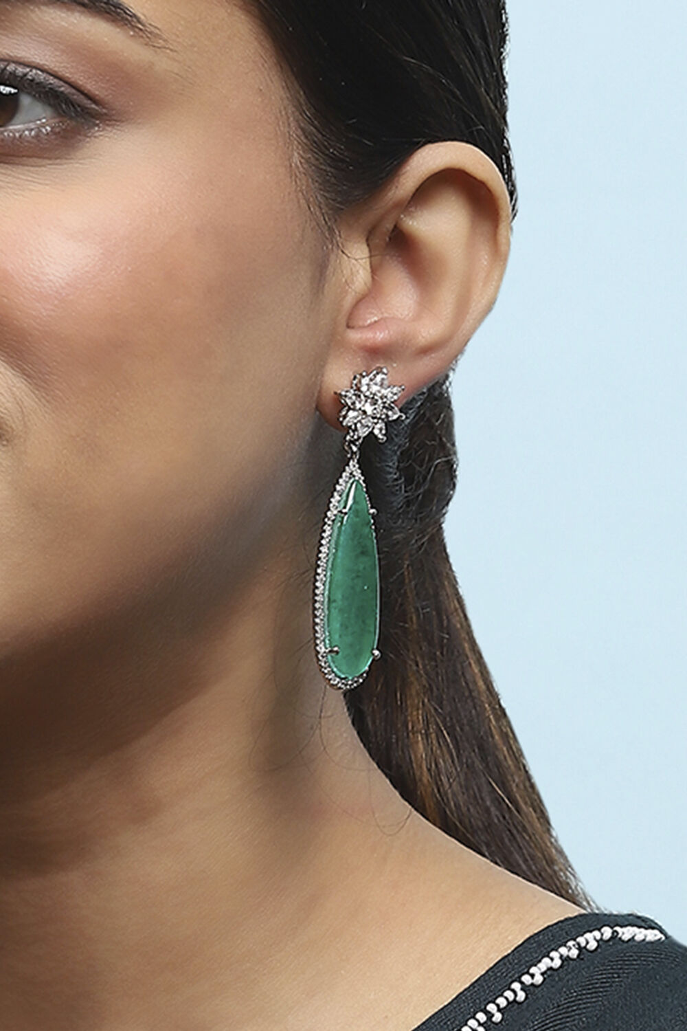 Green Brass Pendant Necklace Set image number 3