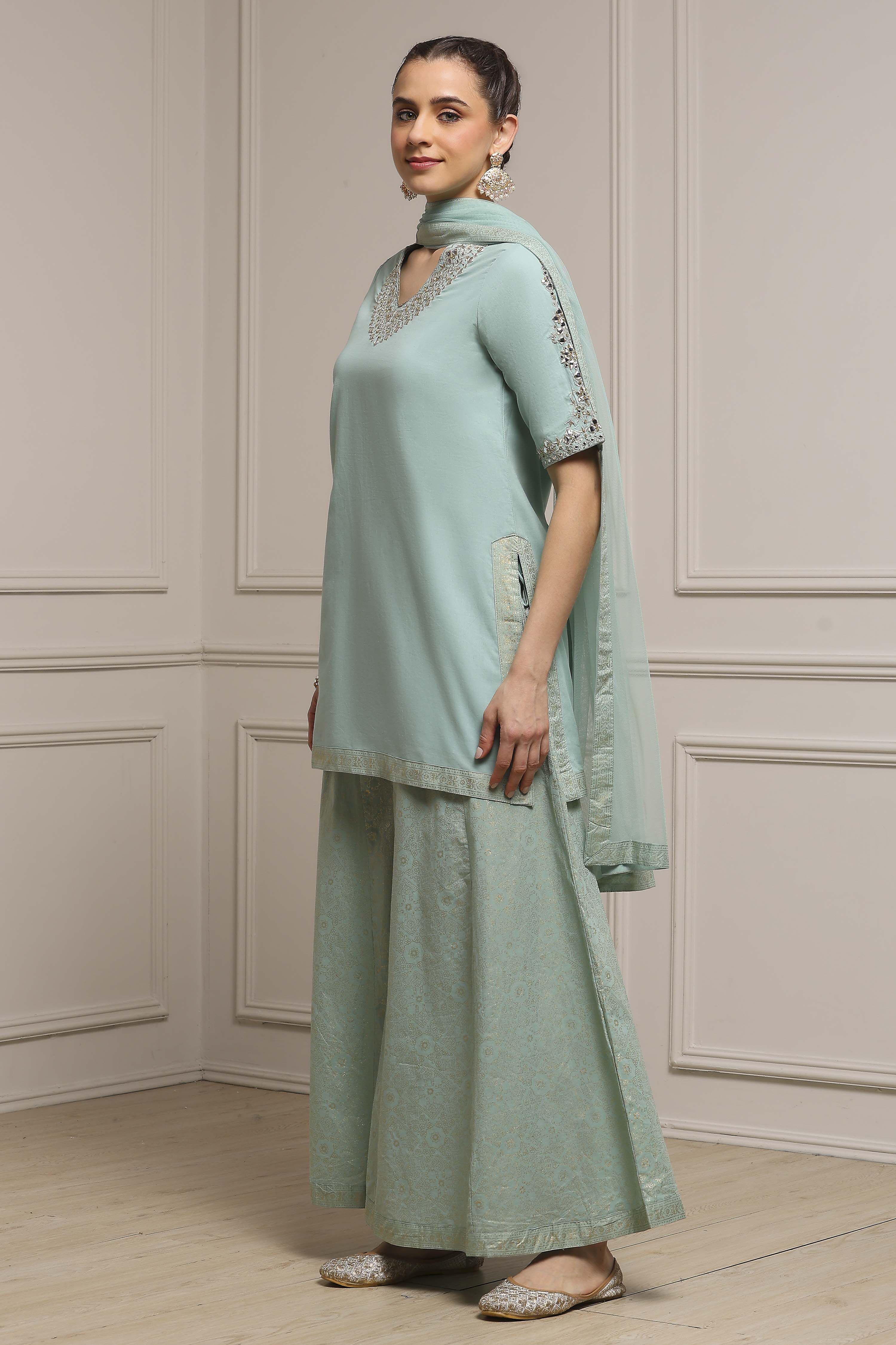 Light Green Cotton Dyed Straight Suit Set image number 3