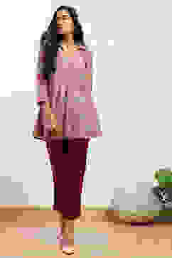 Maroon Viscose Slim Solid Pants image number 0