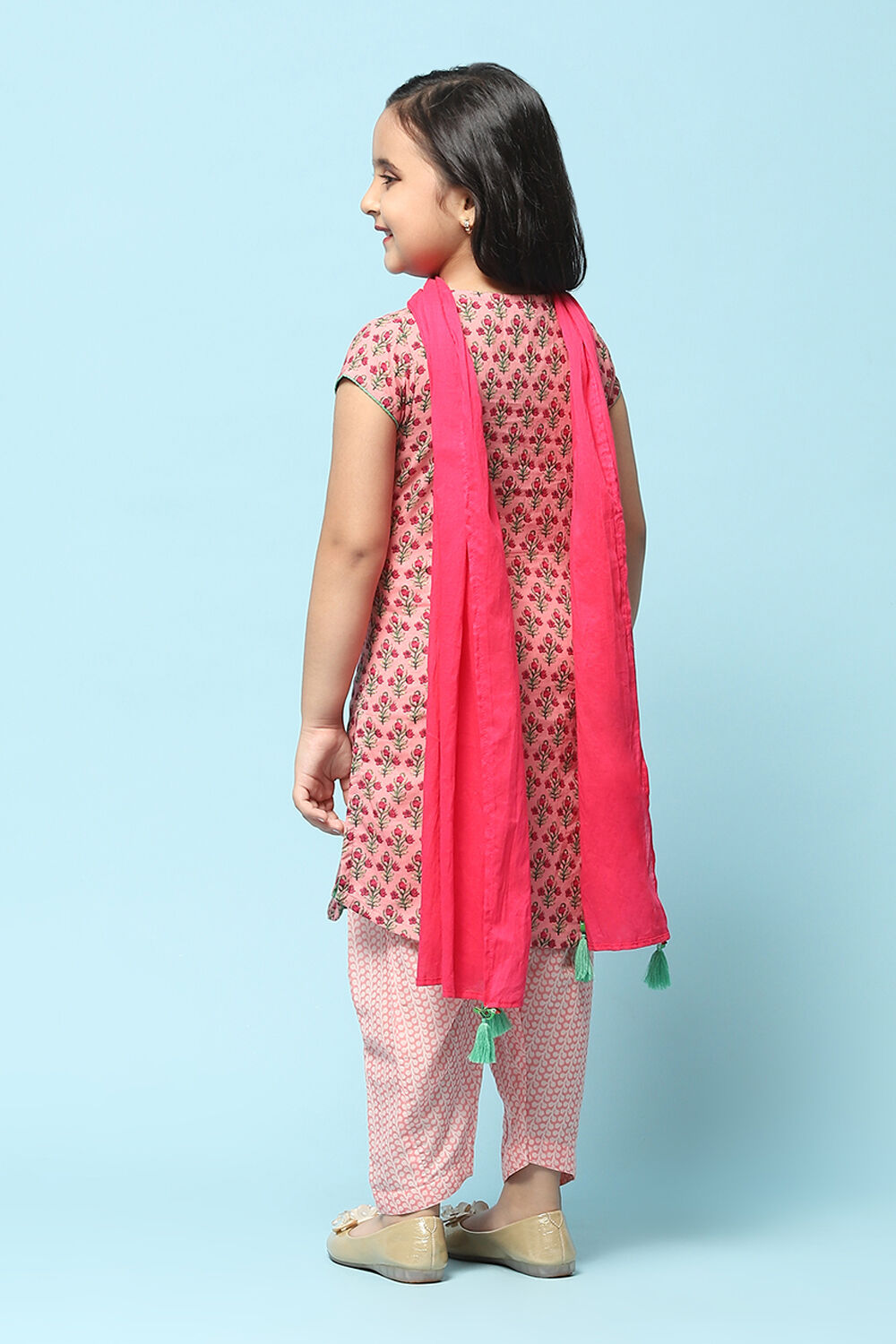 Pink Cotton Straight Printed Kurta Salwar Suit Set image number 5