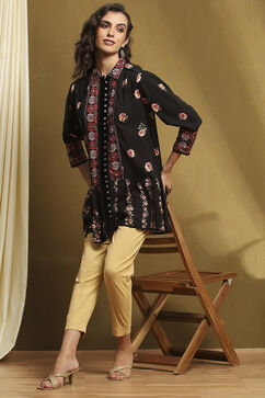 Black Floral Printed Shirt-Style Tiered Kurta image number 0