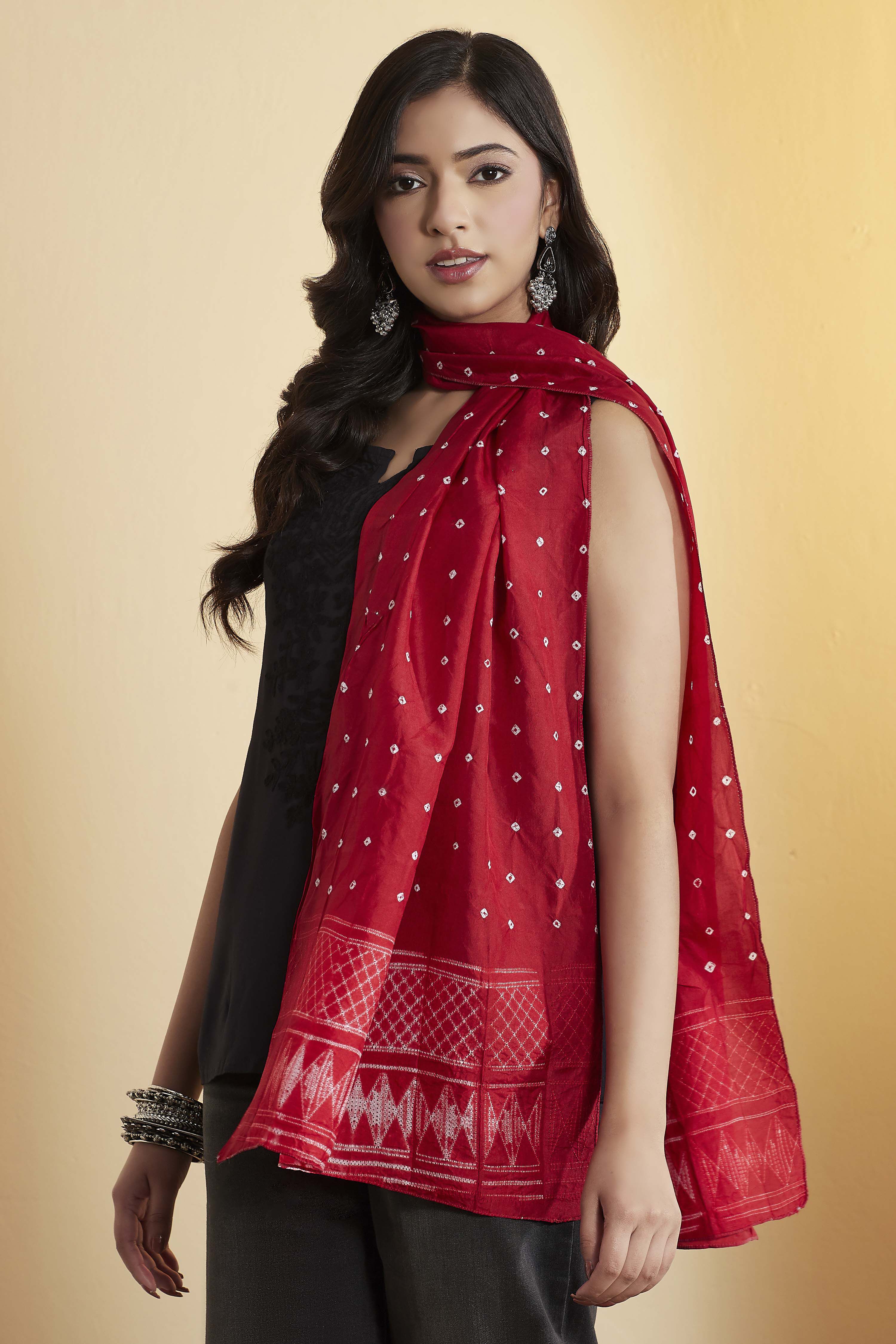 Red Mulberry Silk Bandhani Printed Stole image number 2