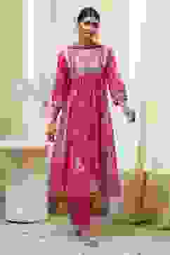 Coral-Red Silk Chanderi Gathered Suit Set image number 6