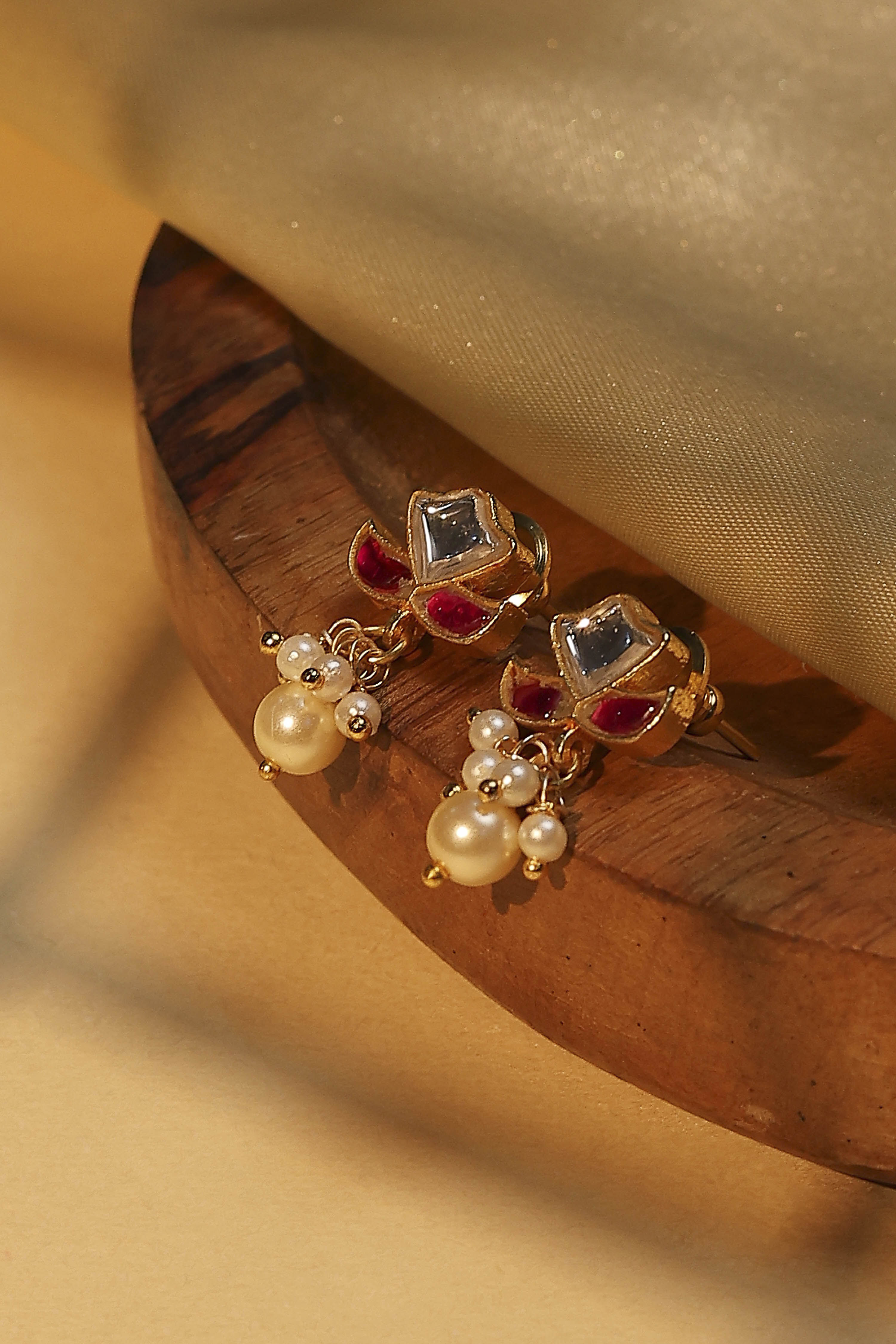 White Stone Earrings image number 0